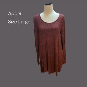 APT. 9 PULLOVER TOP SIZE LARGE, GENTLY WORN